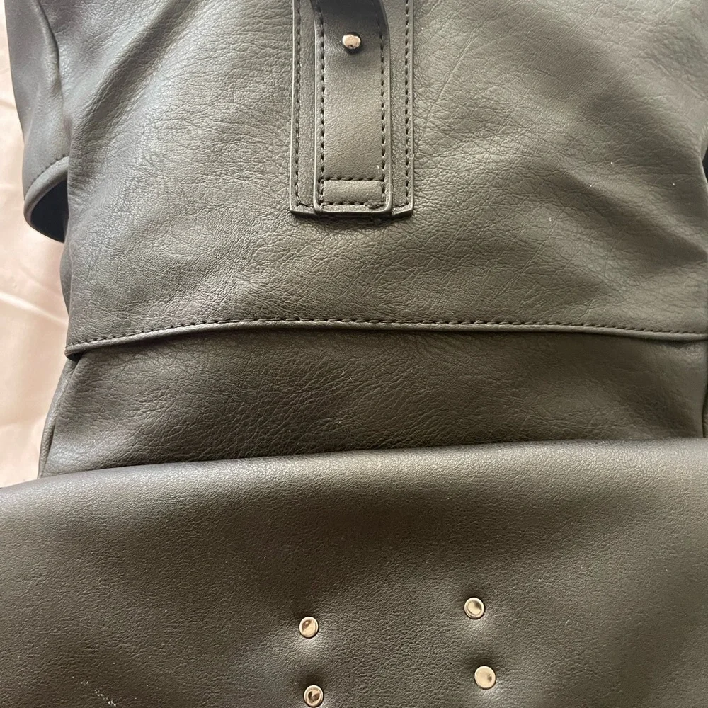 Darcy Marks London Vegan Leather Black‎ Backpack Purse Bag 12x12x5”
